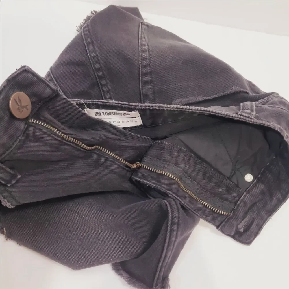 5$25 One teaspoon 2020 y2k style mini denim skirt black wash size 22 / XXS